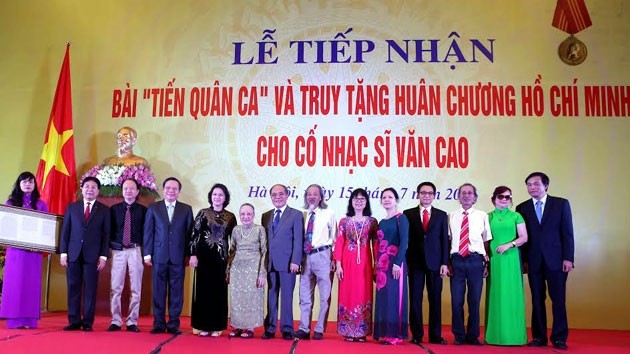 Van Cao, auteur de l’hymne national, reçoit à titre posthume l’Ordre Ho Chi Minh - ảnh 1